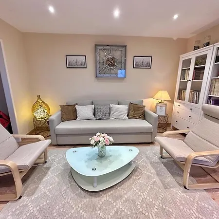 Elite Garden Suite, Parking, Bnbrickeys